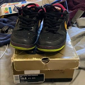 Nike dunk low space tiger